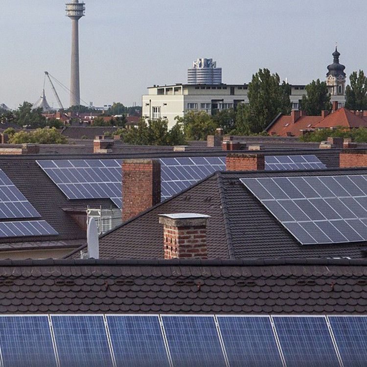 12 Tahun Pengerjaan HJT Solar Module PV Cell Panel Solar 700w 210mm High Power Shingled Solar Panel
